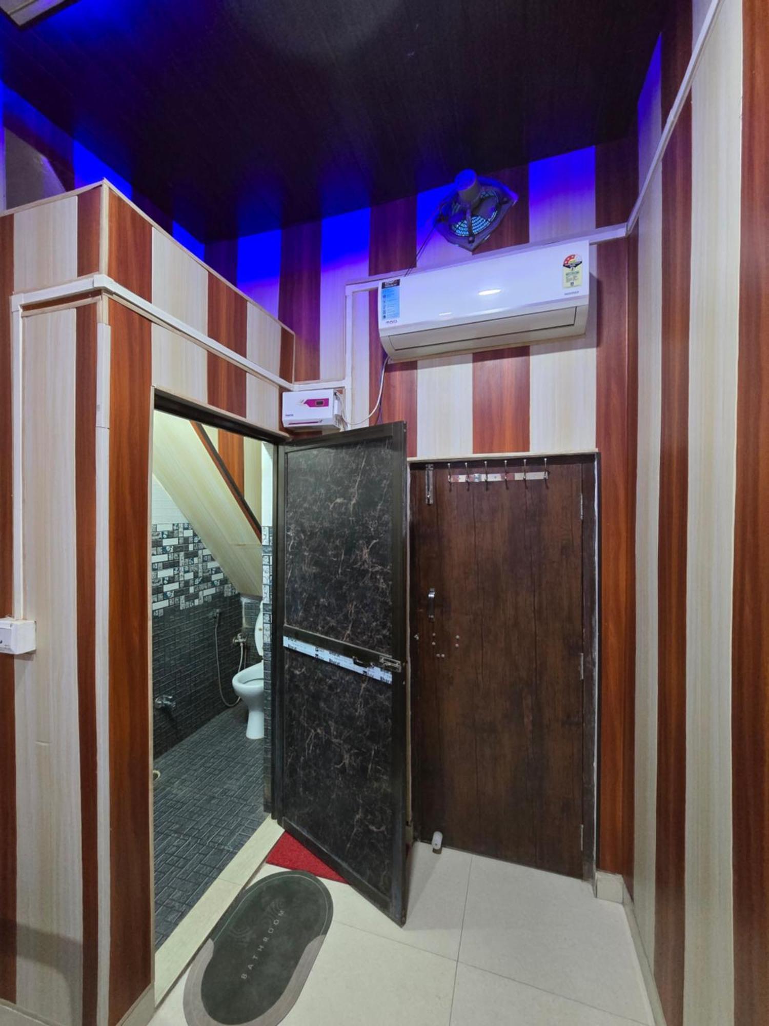 Ramlala Paying Guest House Stay Just 100M From Saryu Ghat, Ayodhya Ngoại thất bức ảnh